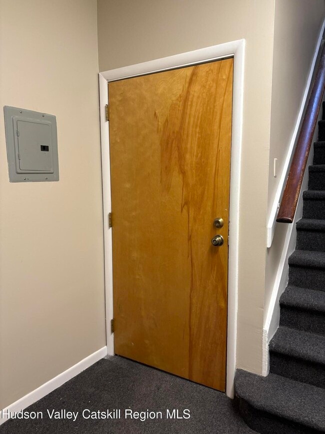 Building Photo - 302 Wall St