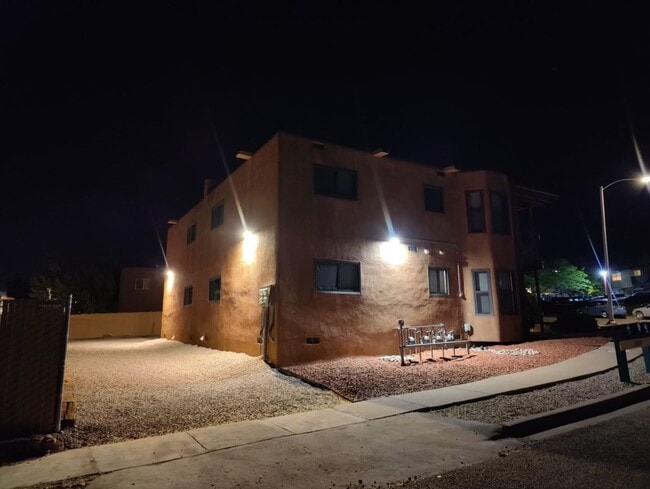 Building Photo - 1307 Rufina Ln