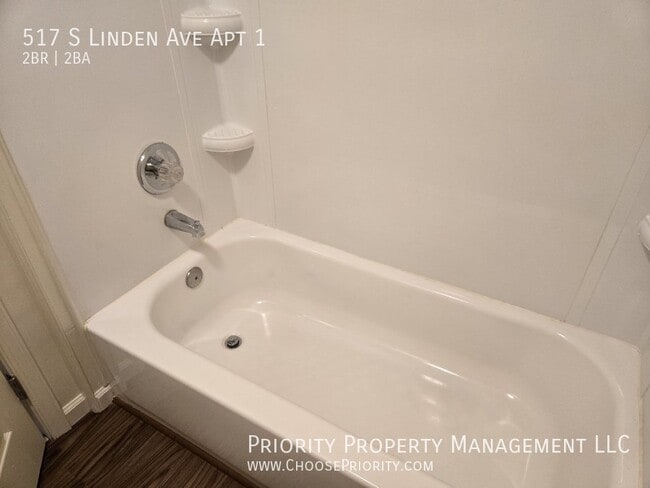 Building Photo - 517 S Linden Ave