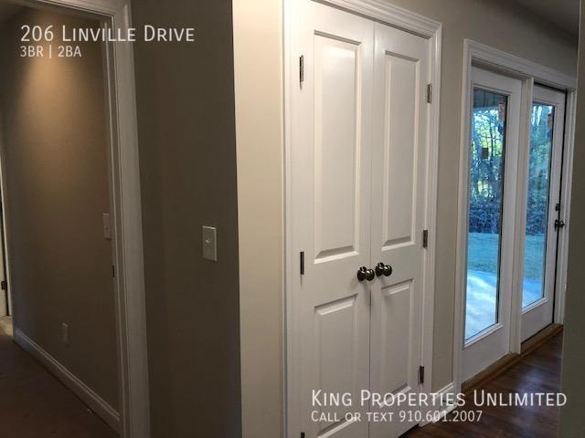 Building Photo - 206 Linville Dr