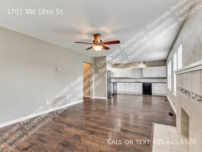 Building Photo - Beautiful 2 bed, 2 bath updated duplex in ...