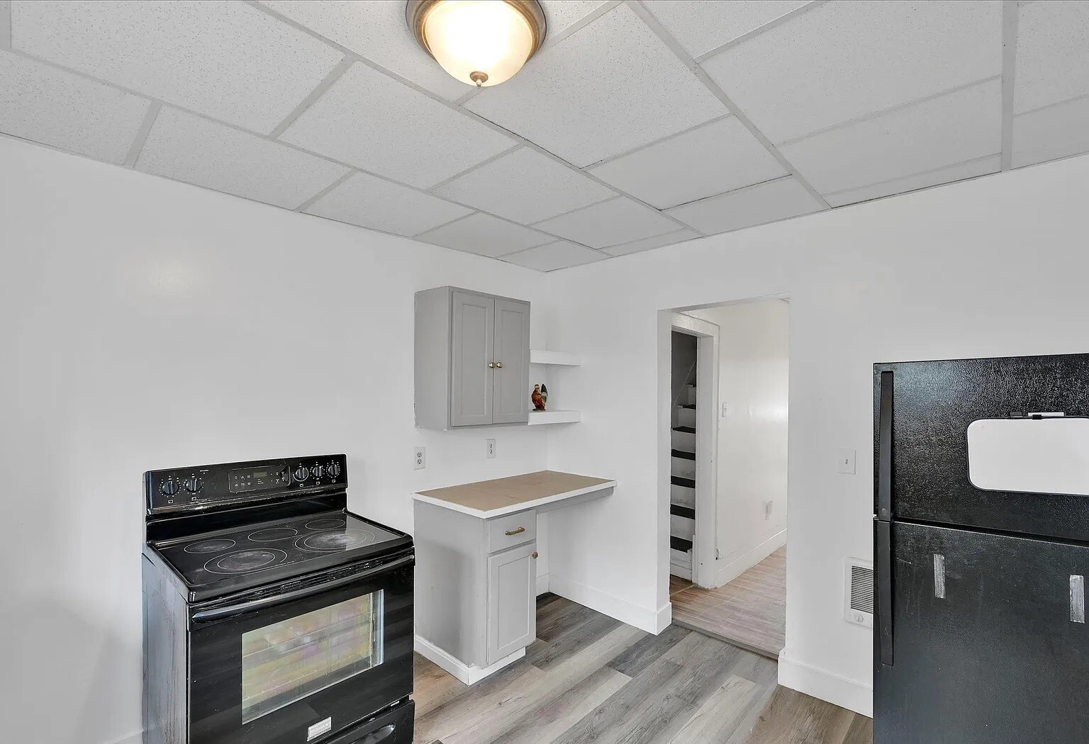 Building Photo - 18 S Lehigh St