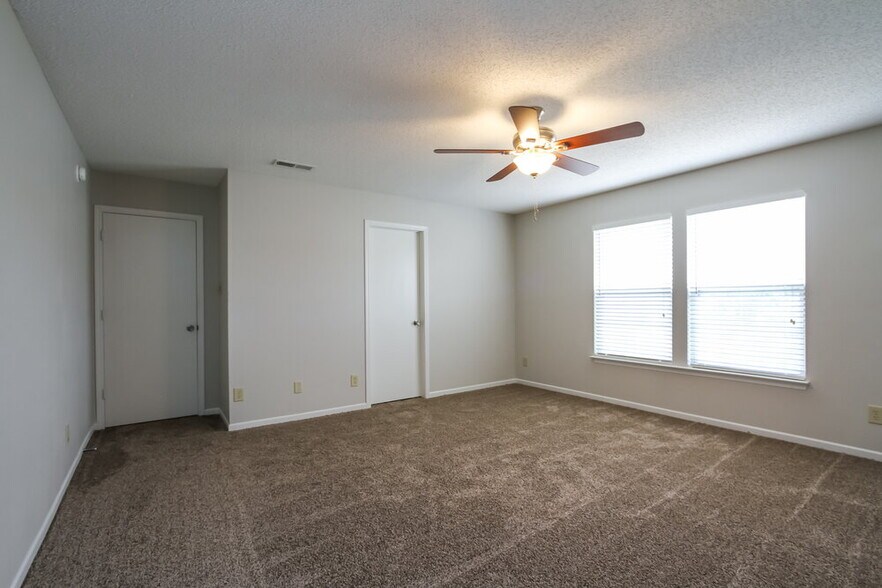 Building Photo - 10743 Timothy Ln