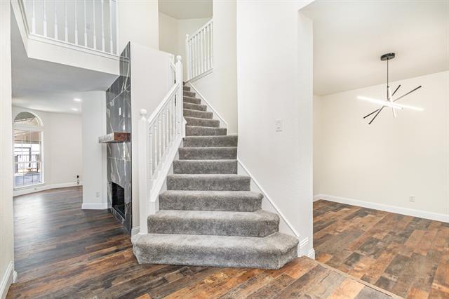 Building Photo - 4610 Clay Dr