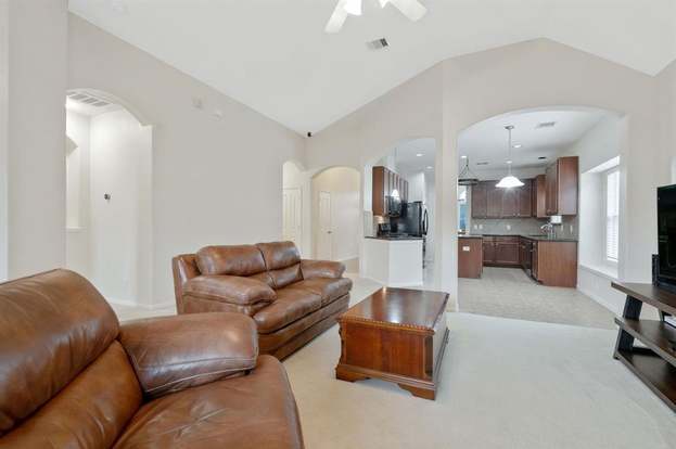 Building Photo - 10030 Arcadian Spgs Ln