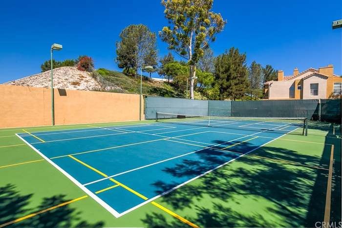 Building Photo - 13 Silverwind