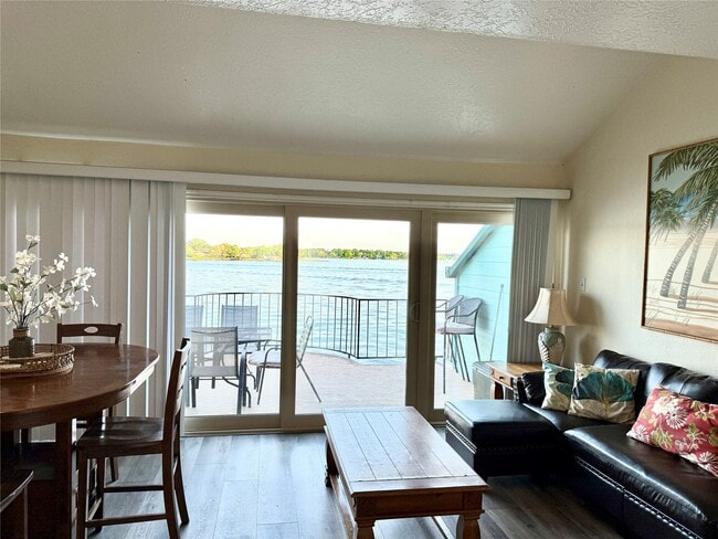 Building Photo - 7041 Kingston Cove Ln