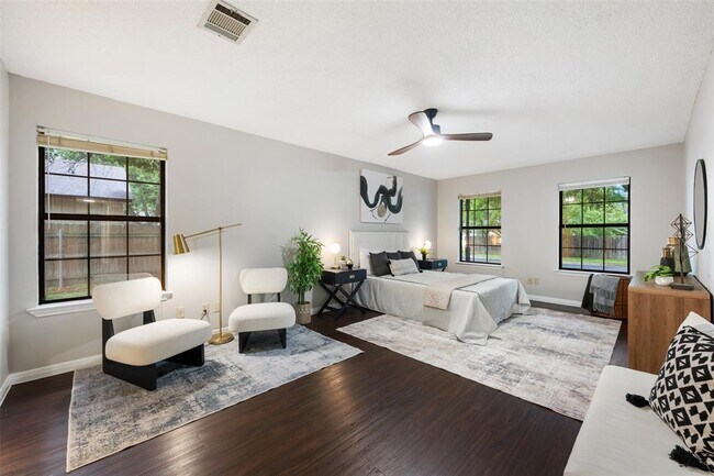 Building Photo - 2306 Alimony Cove