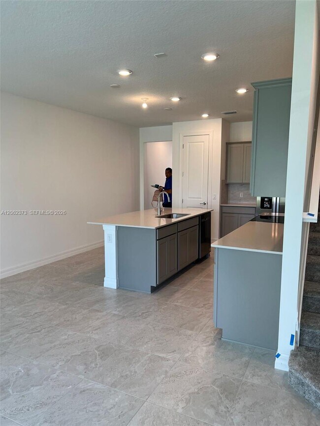 Building Photo - 6121 Rancho Ln