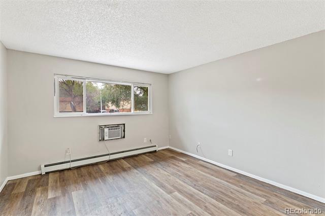 Building Photo - 330 Vehr Dr