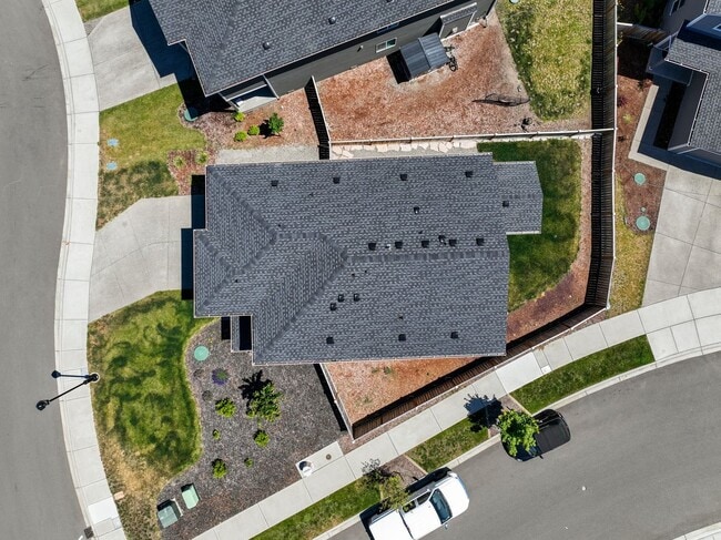 Building Photo - Modern 3-Bed Home in Lacey - $25K+ in Upgr...