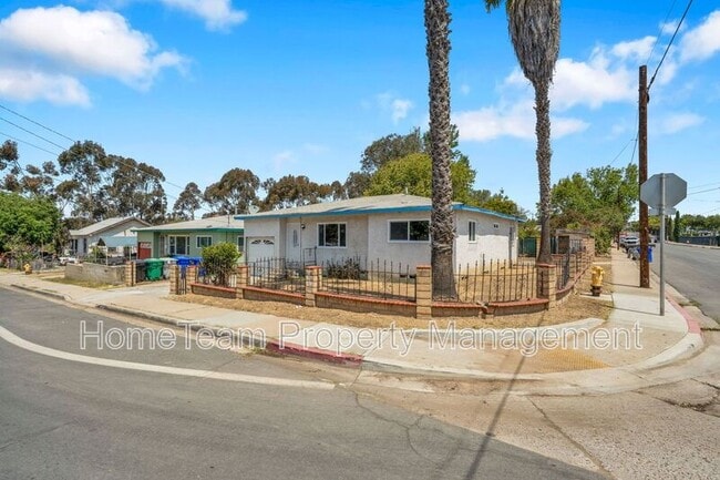 Building Photo - 4366 Hilltop Dr