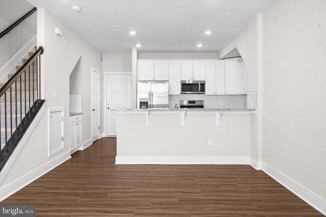 Building Photo - 7738 Port Capital Dr