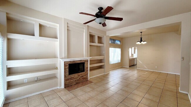 Building Photo - 7524 Holloran Ct