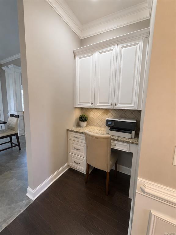 Building Photo - 300 Melison Dr