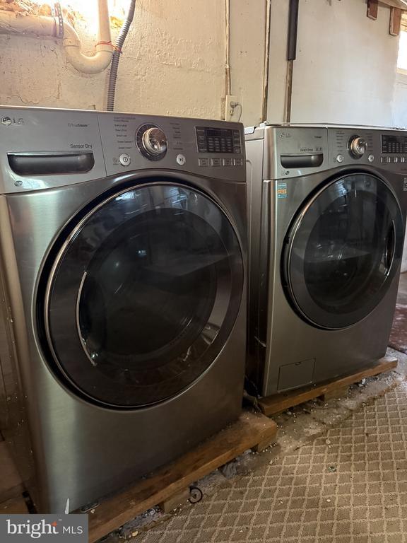 Building Photo - 2929 Packer St