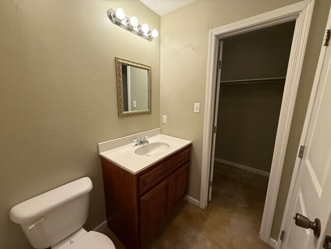 Building Photo - 45129 Durbin Rd