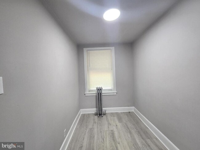 Building Photo - 2642 S 67th St