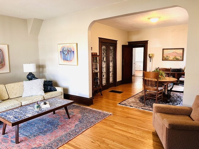 Building Photo - 3668 Wilmington Ave