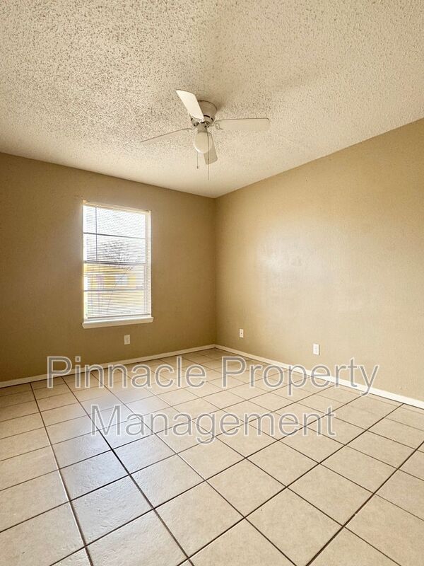 Building Photo - 1237 Tres Rios Dr