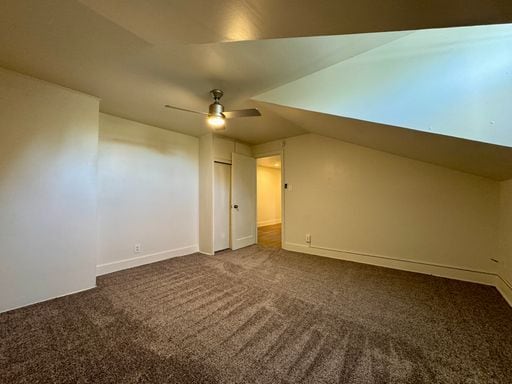 Building Photo - LARGE 2 Bed, 1 Bath Apartment Available NOW!!