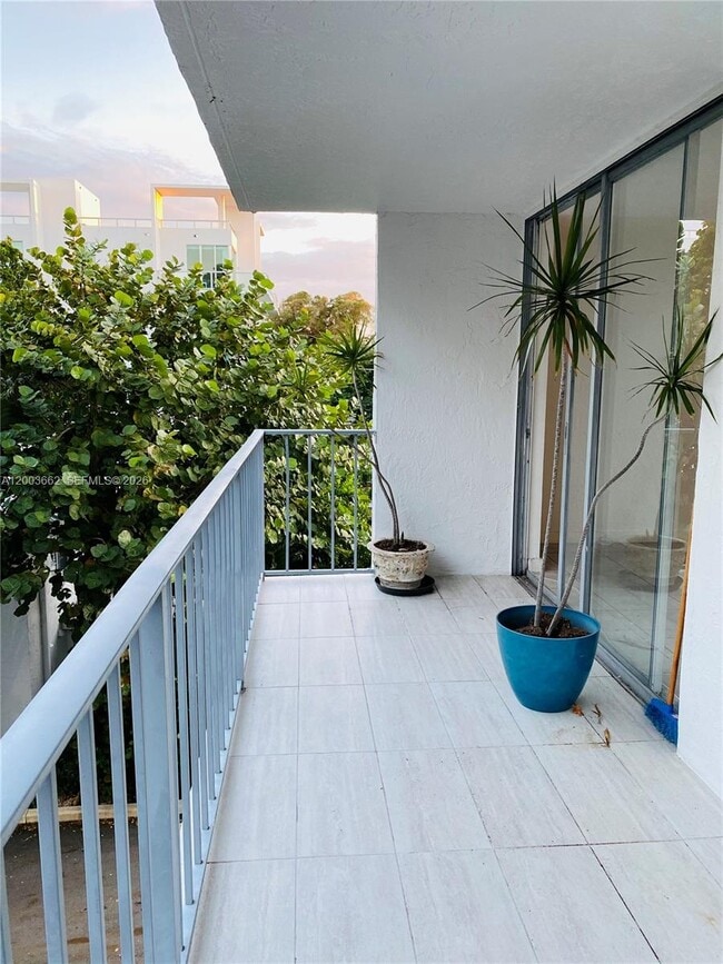 Building Photo - 700 NE 63rd St