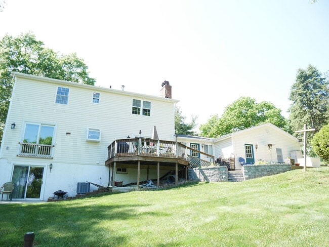 Building Photo - Your Next Home Awaits! Single Family Home ...