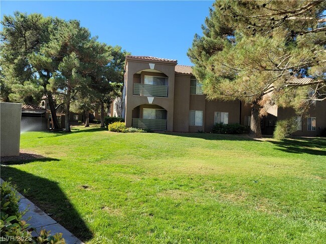 Building Photo - 2121 Blue Breeze Dr