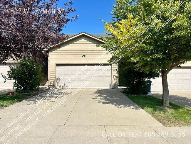 Building Photo - 4812 W Cayman St