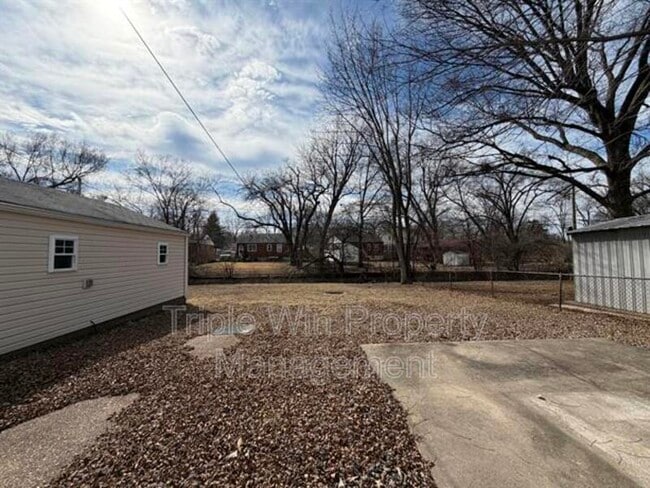 Building Photo - 1145 St Matthew Dr