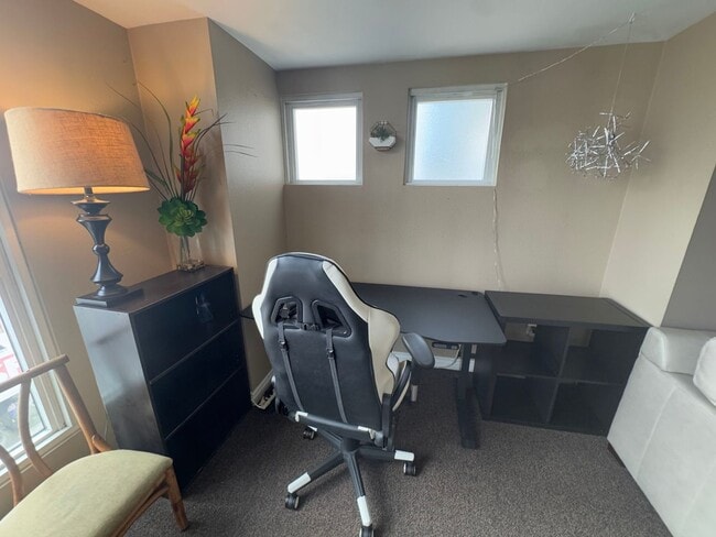 Building Photo - 1BD 1BA Condo in East Village