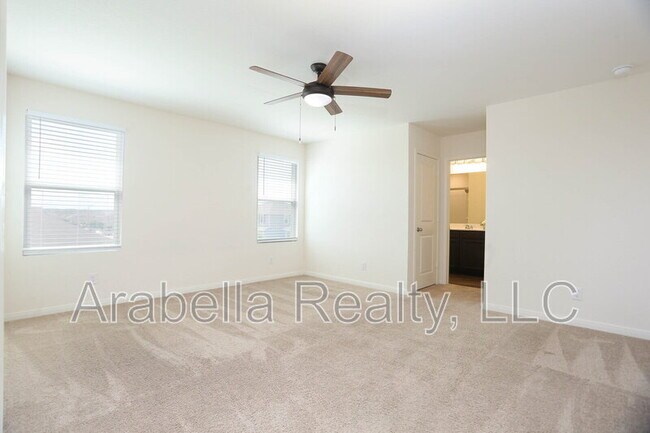 Building Photo - 5105 Hydra