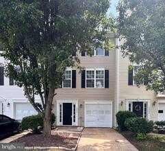 Building Photo - 10002 Gander Ct