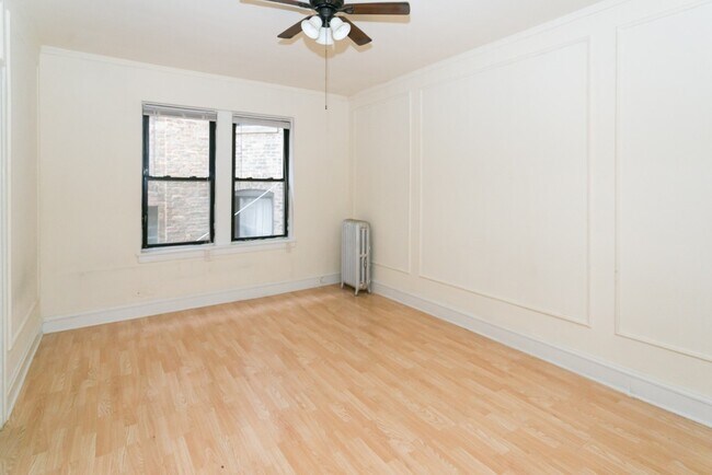 Building Photo - 4856 N Damen Ave