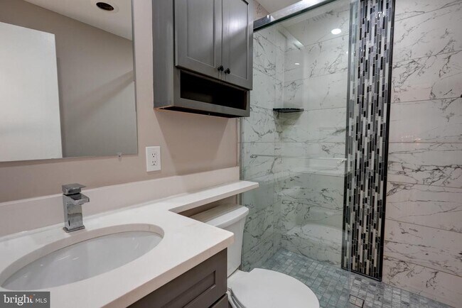 Building Photo - 1900 Lyttonsville Rd