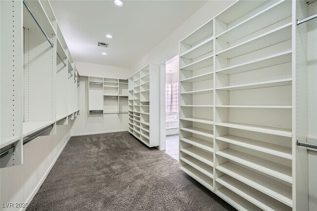 Building Photo - 7901 O'Bannon Dr
