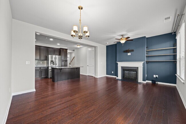 Building Photo - Move-In Ready Fort Mill Townhome with Garage, Hardwood Floors & Fresh Updates!