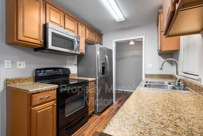 Building Photo - 340 Chapel Cir