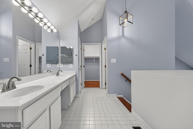 Building Photo - 2901 Mainstone Dr