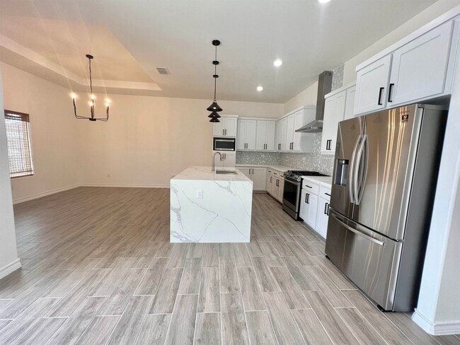 Building Photo - 409 Alex Haley Dr