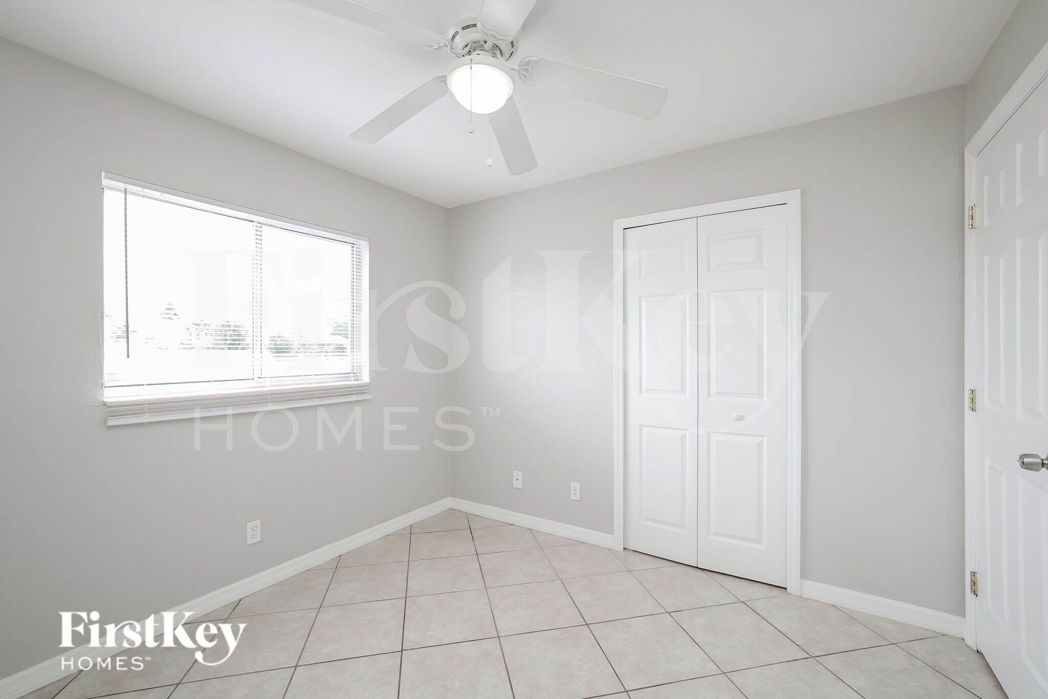 Building Photo - 1505 NE 10th Ln