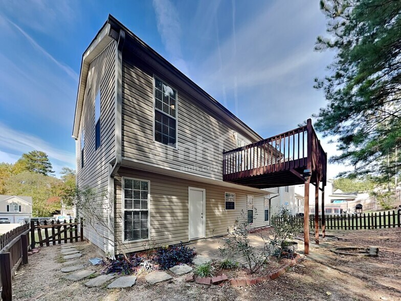 Building Photo - 5029 Kens Ct