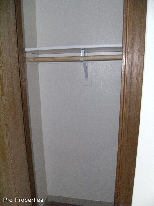 Building Photo - 3004 S 68th Ct