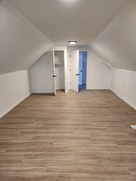 Building Photo - 15731 Lauder St