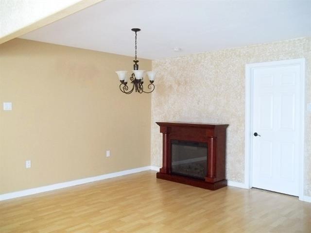 Building Photo - 801 Peterson St