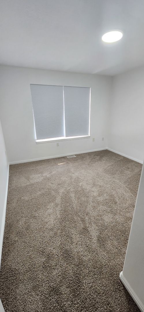 Building Photo - Charming 3 Bedroom Townhome For Rent in Herriman!