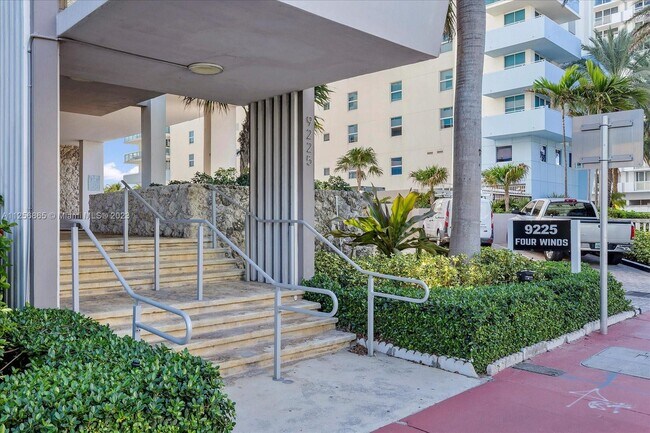 Building Photo - 9225 Collins Ave