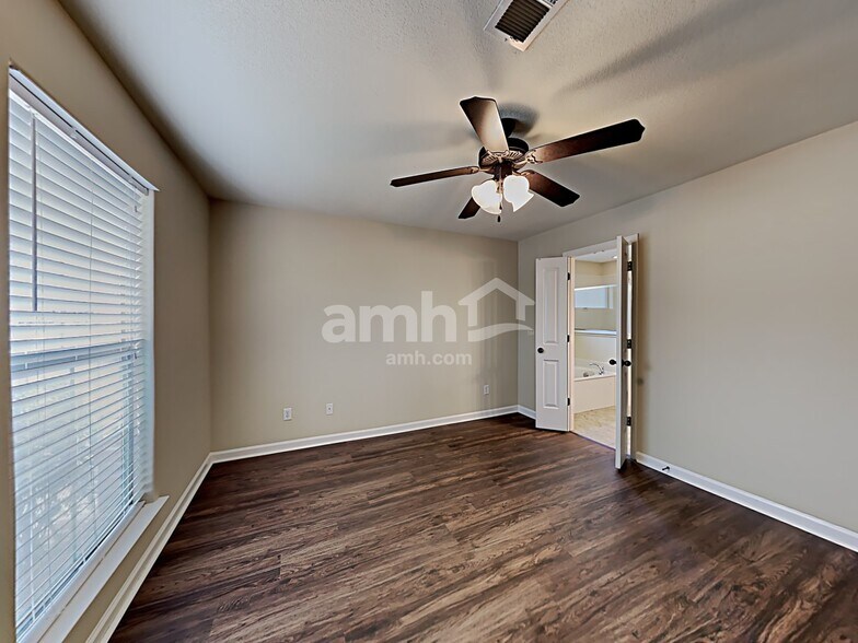 Building Photo - 6652 Clingmans Cv