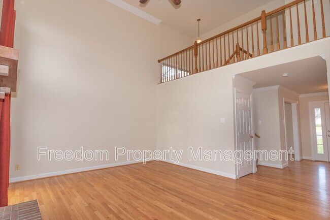 Building Photo - 80 Brookshire Dr