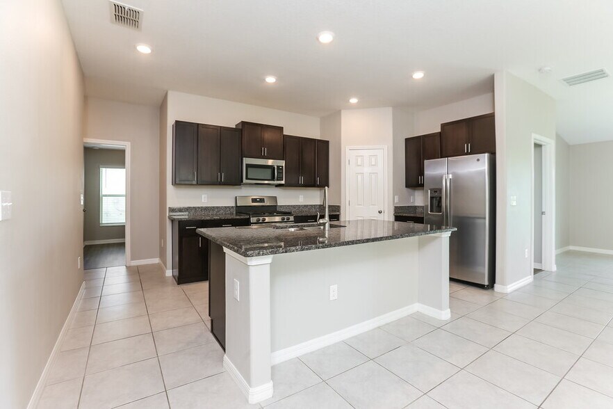 Building Photo - 5421 Rainwood Meadows Dr